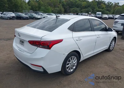 2022 Hyundai Accent Sel z USA, uszkodzony, nr VIN 3KPC24A61NE175938
